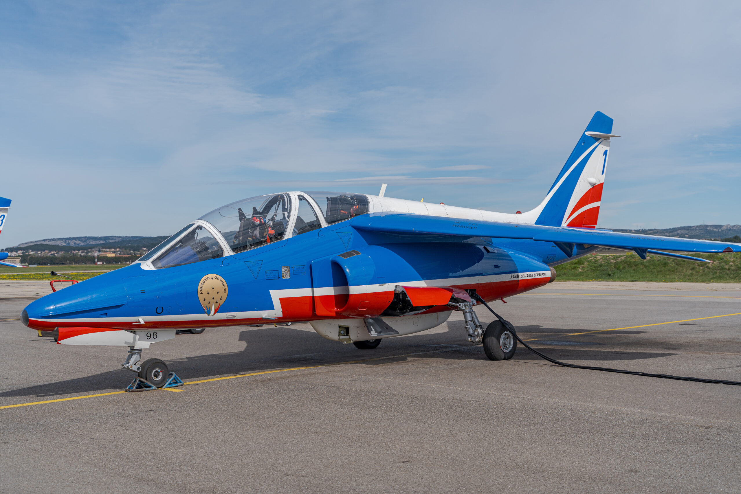 L&rsquo;Alphajet n°98 du leader de la Patrouille de France : « Prenez soin de moi et je vous le rendrai au centuple. »