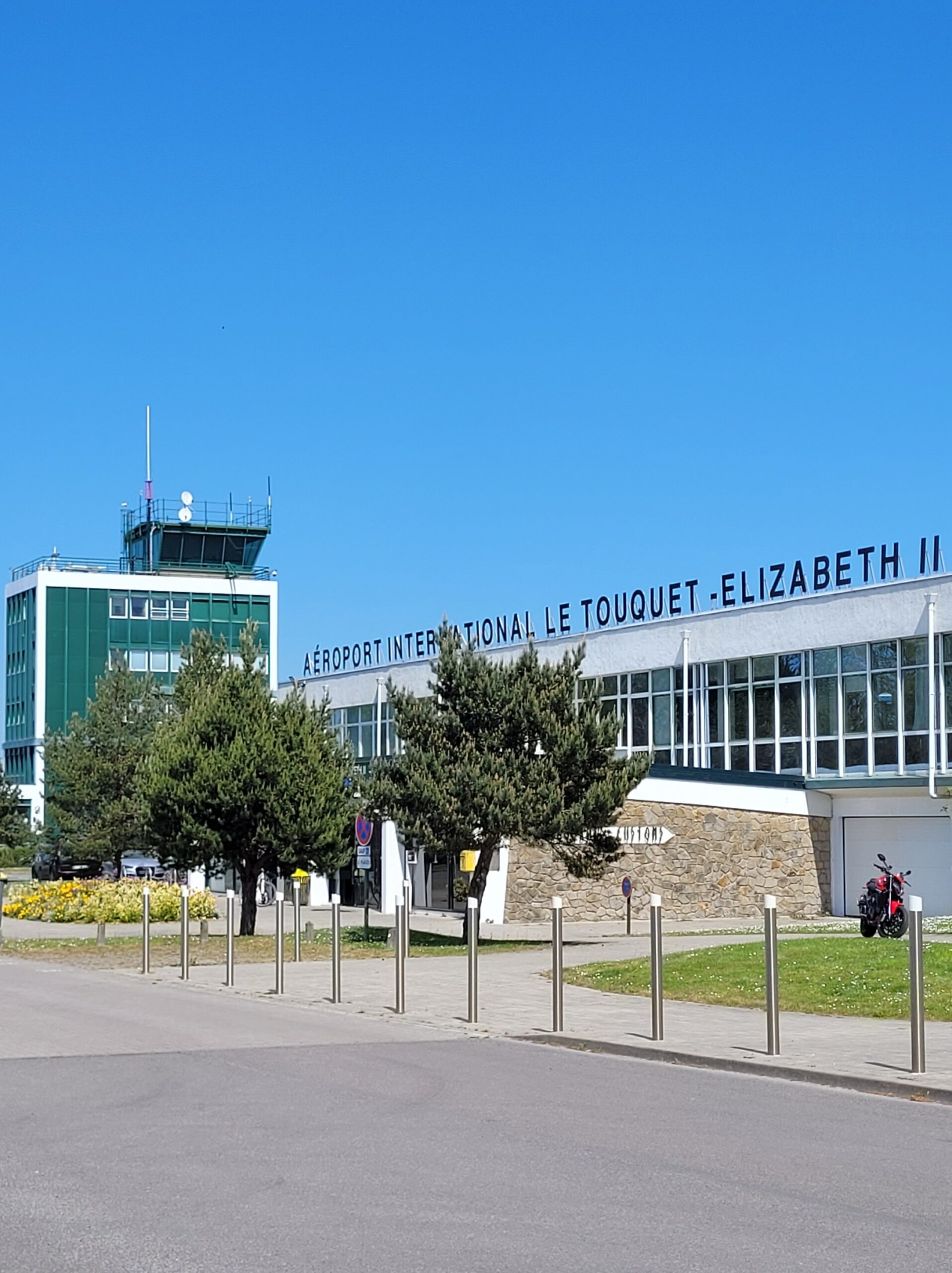 Le Touquet–Elizabeth II International Airport: ‘This is a symbol that powerfully embodies the friendship between the two sides of the Channel.’
